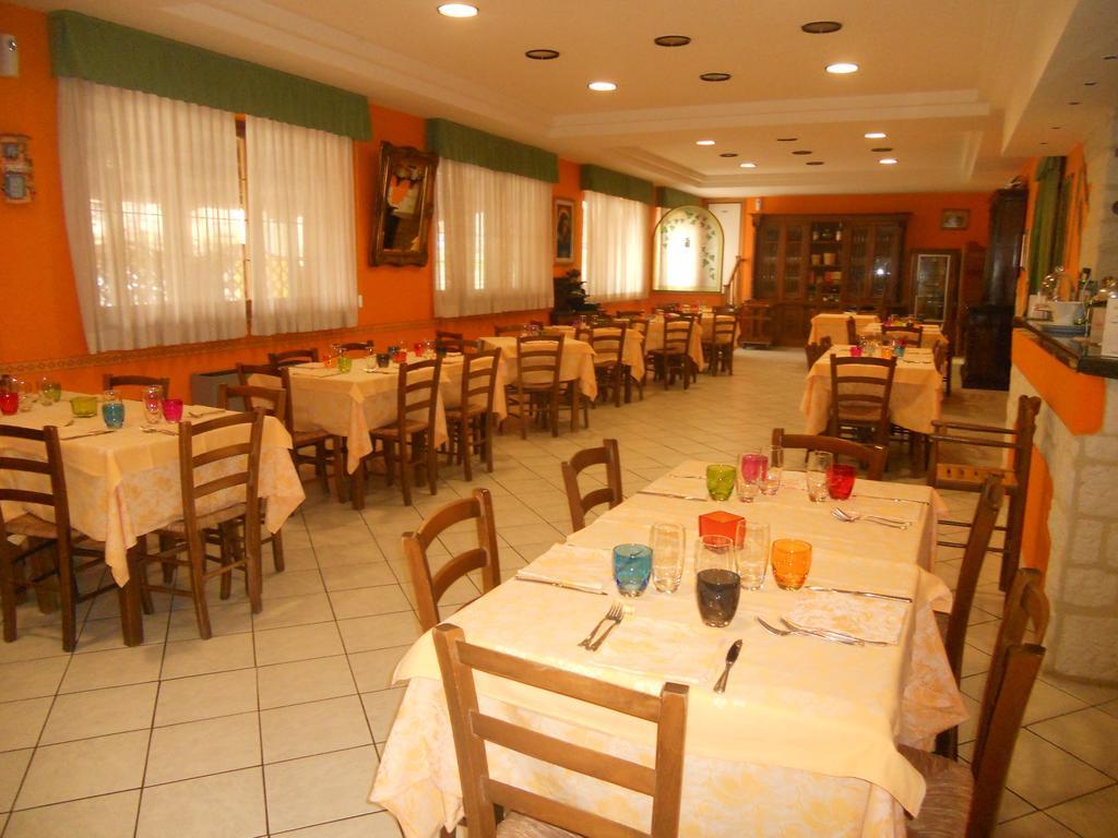 Hotel Cascia Ristorante Exterior foto